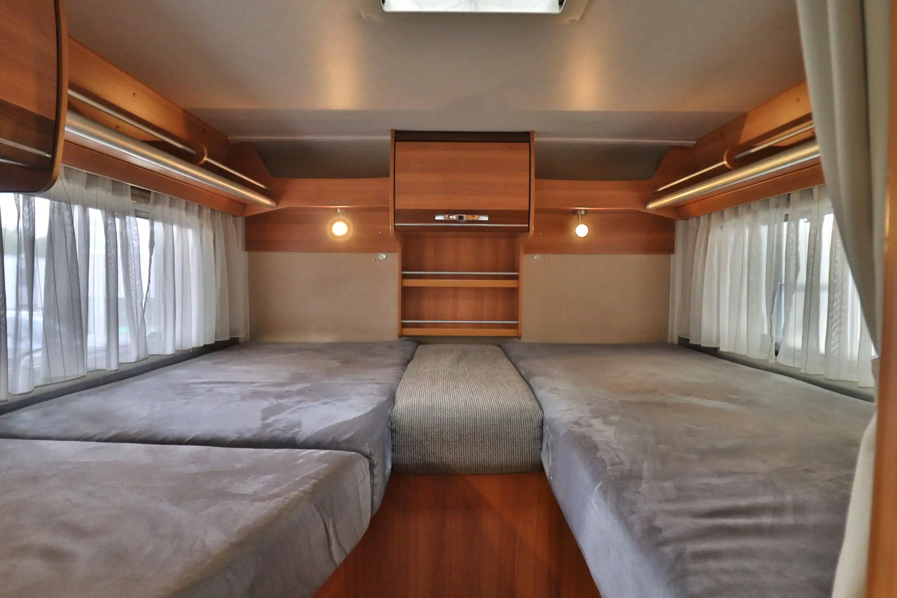 HYMER-ERIBA Van 562 Whiteline 